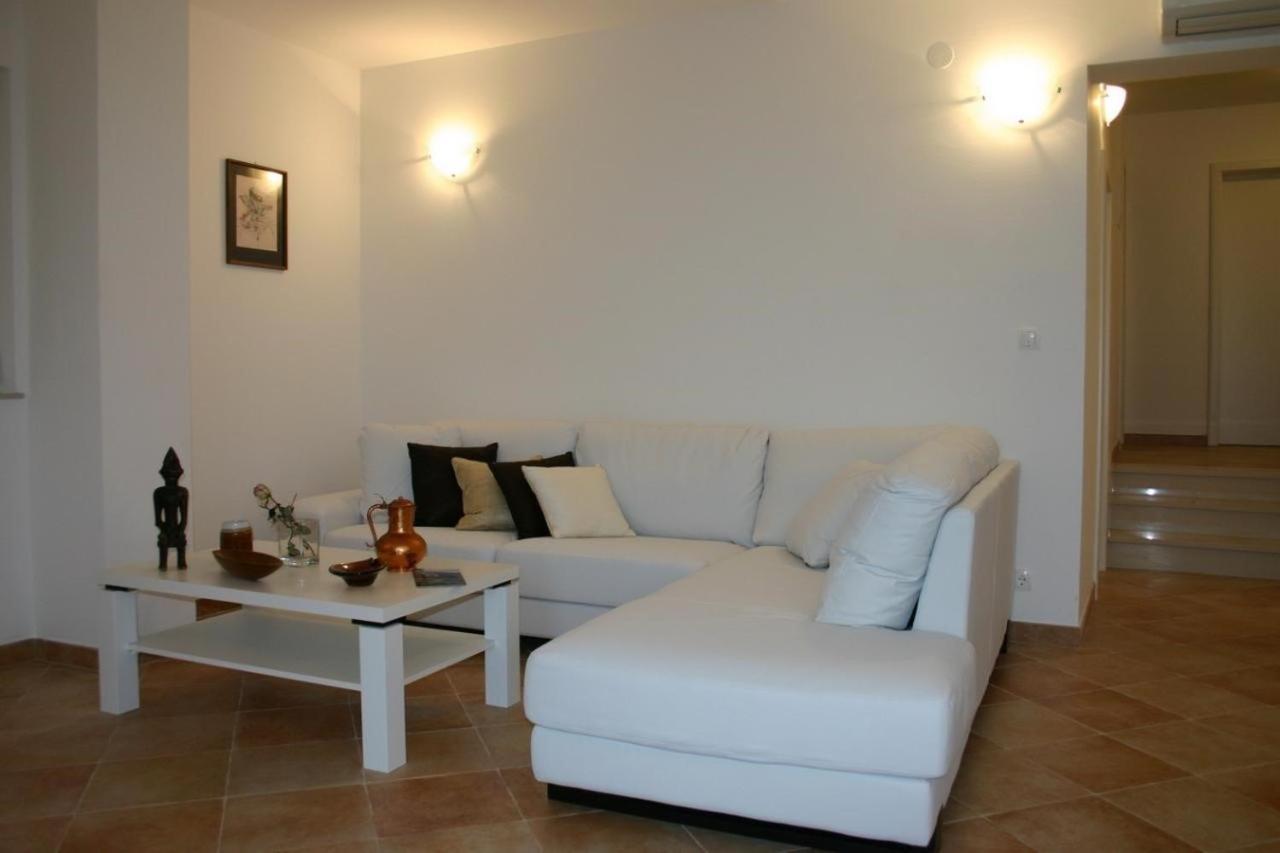 Apartments Boris Omiš Екстериор снимка