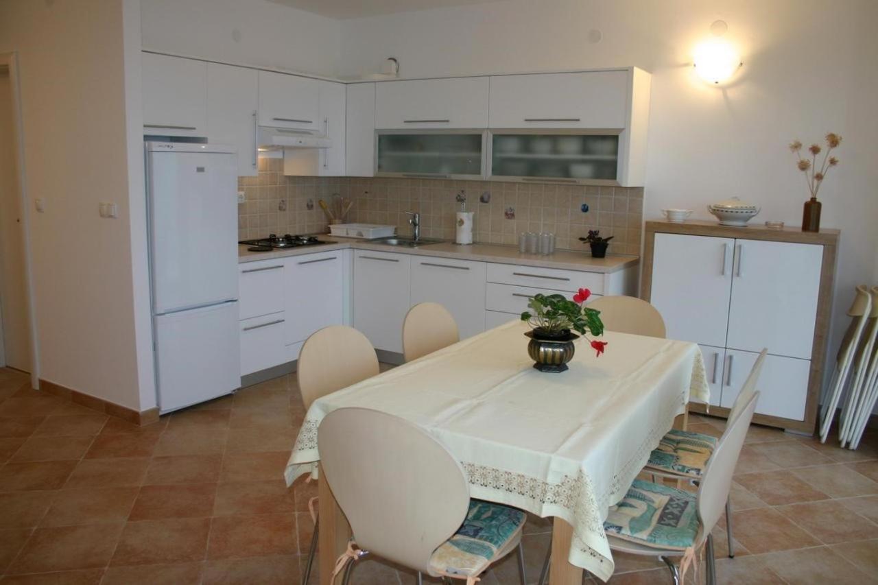 Apartments Boris Omiš Екстериор снимка