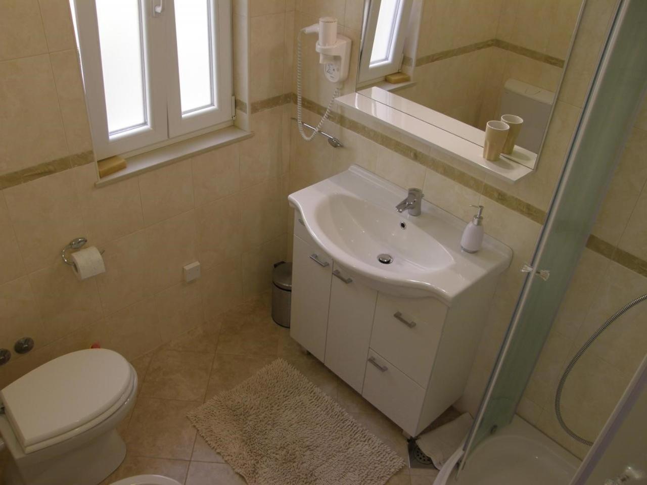 Apartments Boris Omiš Екстериор снимка